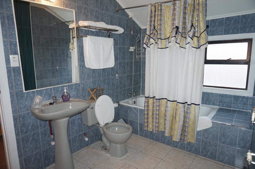 Hostal Ovejero Punta Arenas Ngoại thất bức ảnh